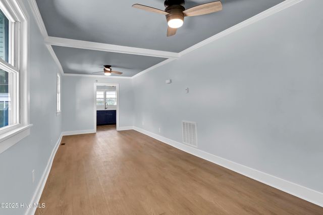 1121 S 6th Street, Wilmington, NC 28401