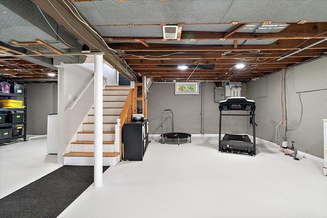1331 Hillcrest Avenue Nw, City Of Grand Rapids, MI 49504