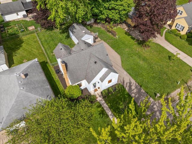 1331 Hillcrest Avenue Nw, City Of Grand Rapids, MI 49504