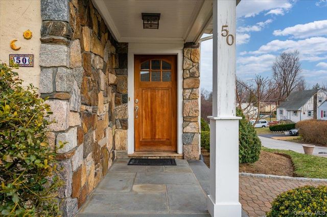 50 Stewart Place, Eastchester, NY 10709
