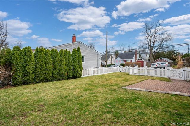 50 Stewart Place, Eastchester, NY 10709