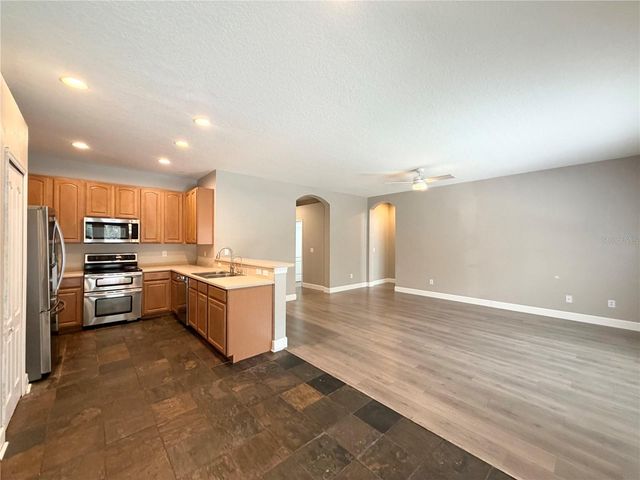 804 COADE STONE DRIVE, Seffner, FL 33584