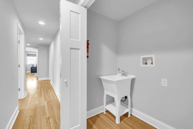 5002 Vernon Oaks Drive, Dunwoody, GA 30338