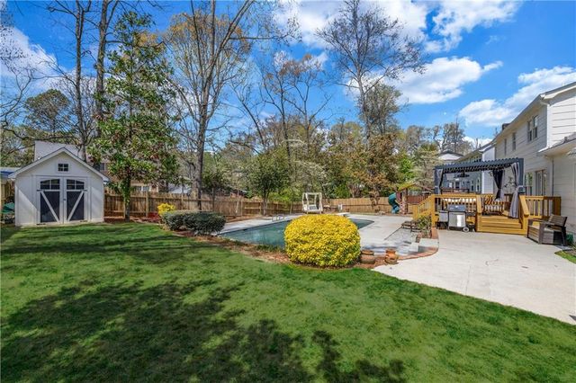 5002 Vernon Oaks Drive, Dunwoody, GA 30338