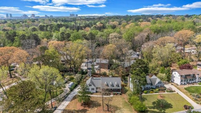 5002 Vernon Oaks Drive, Dunwoody, GA 30338