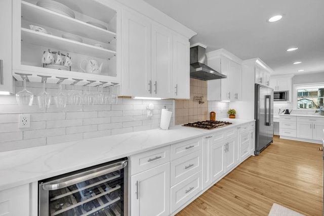 5002 Vernon Oaks Drive, Dunwoody, GA 30338