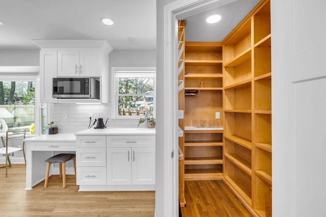 5002 Vernon Oaks Drive, Dunwoody, GA 30338