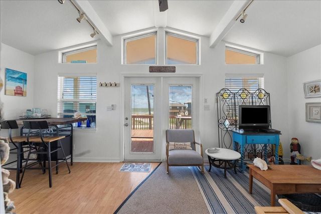 819 Sea Shell Drive, Surfside Beach, TX 77541