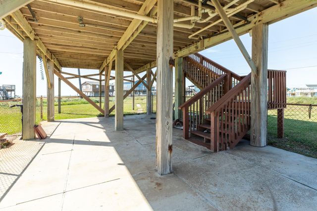 819 Sea Shell Drive, Surfside Beach, TX 77541