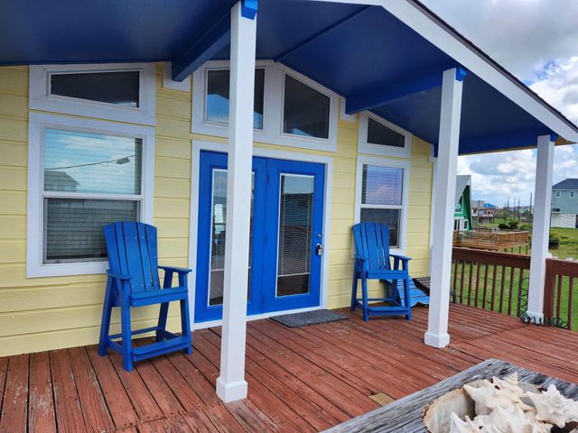 819 Sea Shell Drive, Surfside Beach, TX 77541