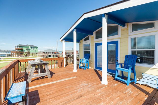 819 Sea Shell Drive, Surfside Beach, TX 77541