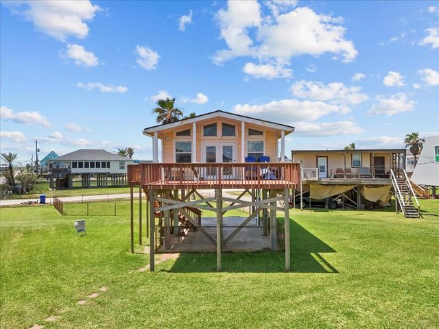 819 Sea Shell Drive, Surfside Beach, TX 77541