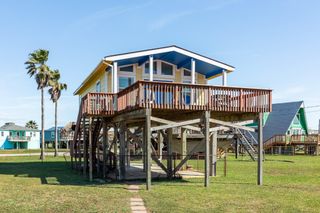 819 Sea Shell Drive, Surfside Beach, TX 77541