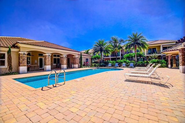 15688 Italian Cypress Way, Wellington, FL 33414