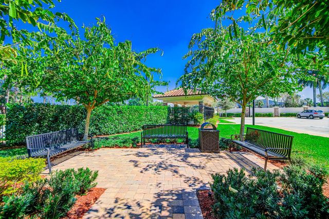 15688 Italian Cypress Way, Wellington, FL 33414