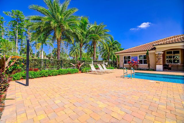 15688 Italian Cypress Way, Wellington, FL 33414