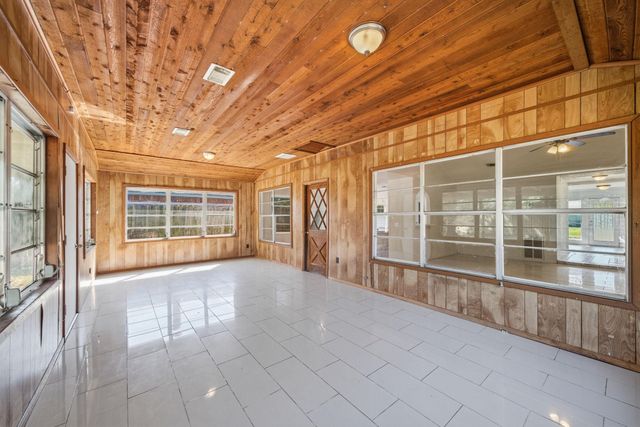 16957 Glen Eagle Drive, Conroe, TX 77385