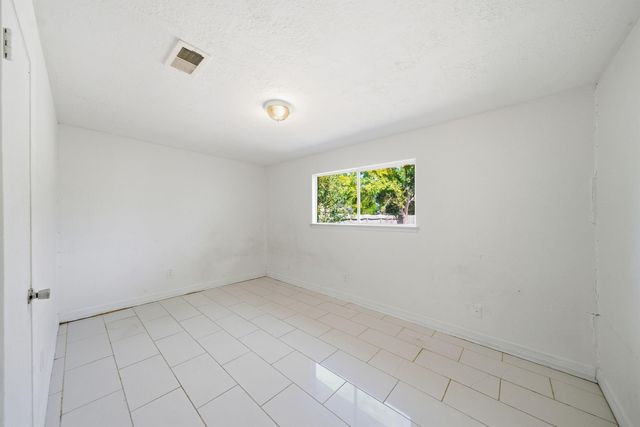 16957 Glen Eagle Drive, Conroe, TX 77385