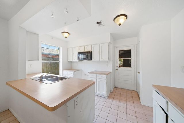 16957 Glen Eagle Drive, Conroe, TX 77385