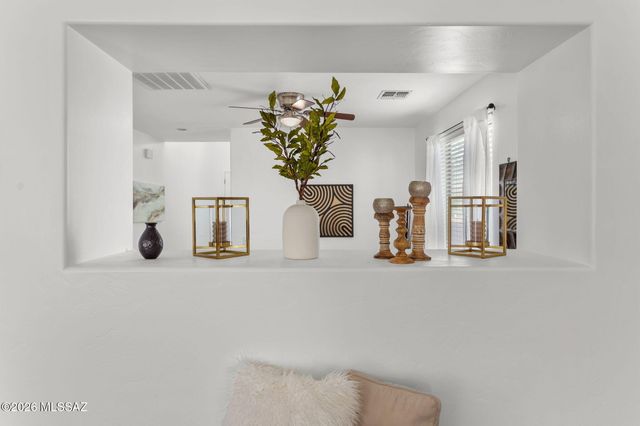 191 W Camino Espiga, Sahuarita, AZ 85629
