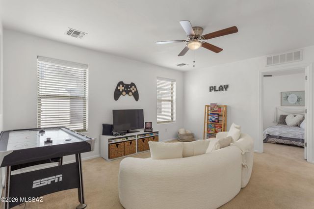 191 W Camino Espiga, Sahuarita, AZ 85629