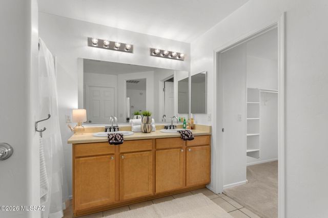 191 W Camino Espiga, Sahuarita, AZ 85629
