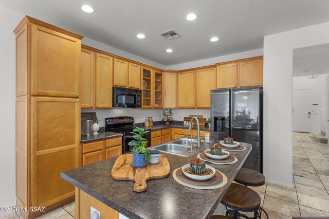 191 W Camino Espiga, Sahuarita, AZ 85629