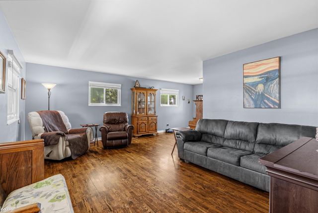 4216 Lahring Road, Linden, MI 48451