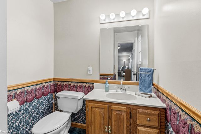 4216 Lahring Road, Linden, MI 48451