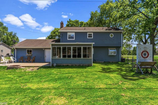 4216 Lahring Road, Linden, MI 48451