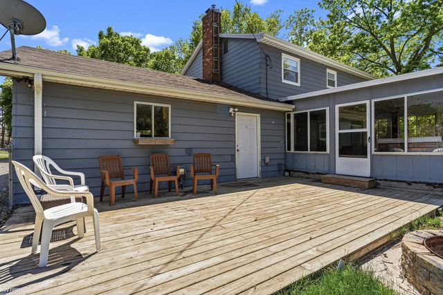 4216 Lahring Road, Linden, MI 48451