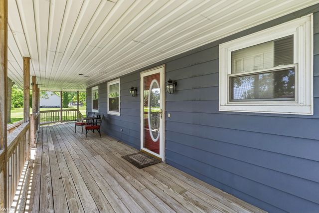 4216 Lahring Road, Linden, MI 48451