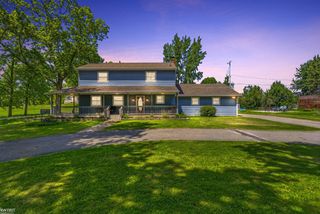 4216 Lahring Road, Linden, MI 48451