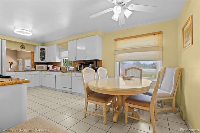 6151 Oakman Boulevard, Dearborn, MI 48126
