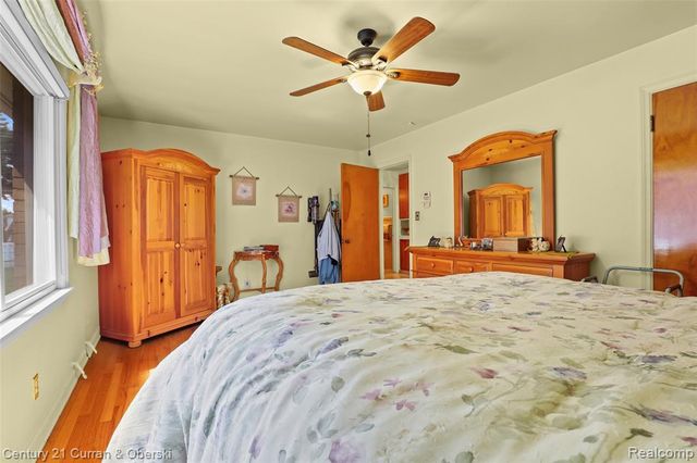 6151 Oakman Boulevard, Dearborn, MI 48126