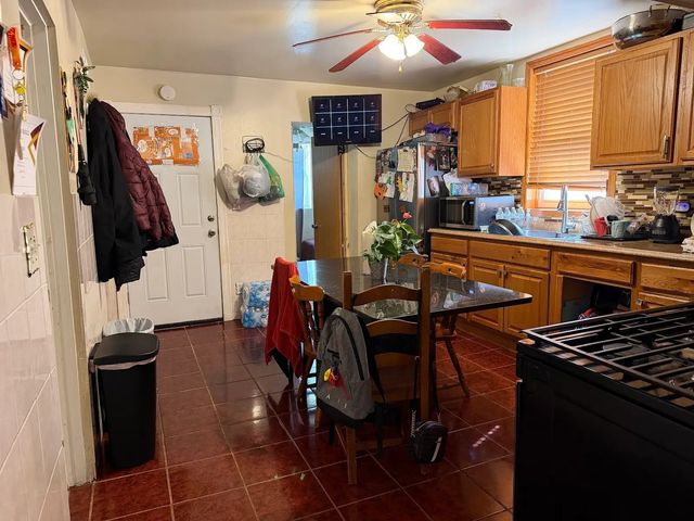 3033 S Kenneth Avenue, Chicago, IL 60623