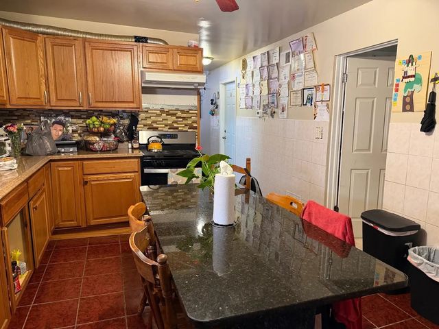 3033 S Kenneth Avenue, Chicago, IL 60623