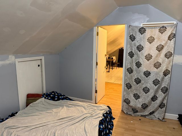 3033 S Kenneth Avenue, Chicago, IL 60623