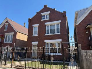 3033 S Kenneth Avenue, Chicago, IL 60623
