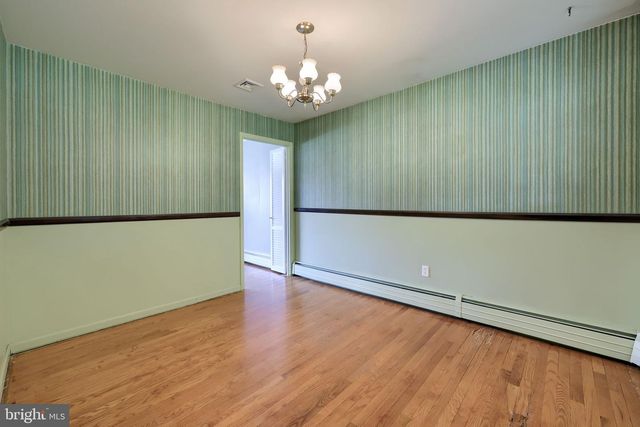 131 CAMBRIDGE DR, Mechanicsburg, PA 17055