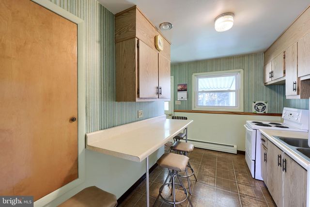 131 CAMBRIDGE DR, Mechanicsburg, PA 17055