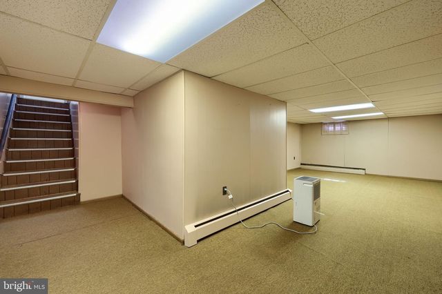 131 CAMBRIDGE DR, Mechanicsburg, PA 17055