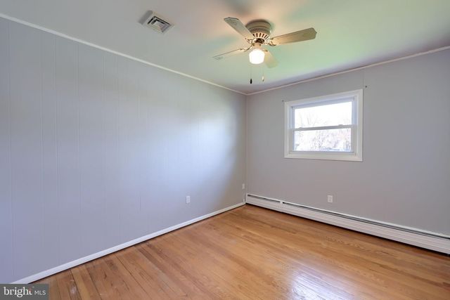 131 CAMBRIDGE DR, Mechanicsburg, PA 17055