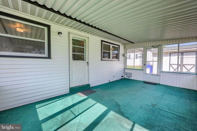 131 CAMBRIDGE DR, Mechanicsburg, PA 17055
