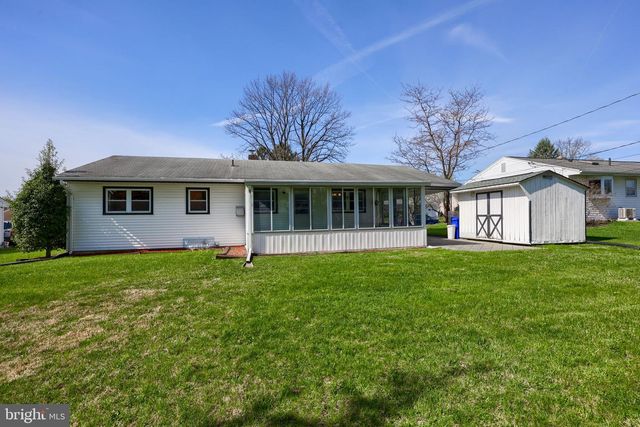 131 CAMBRIDGE DR, Mechanicsburg, PA 17055