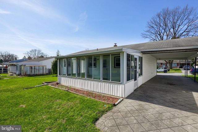 131 CAMBRIDGE DR, Mechanicsburg, PA 17055