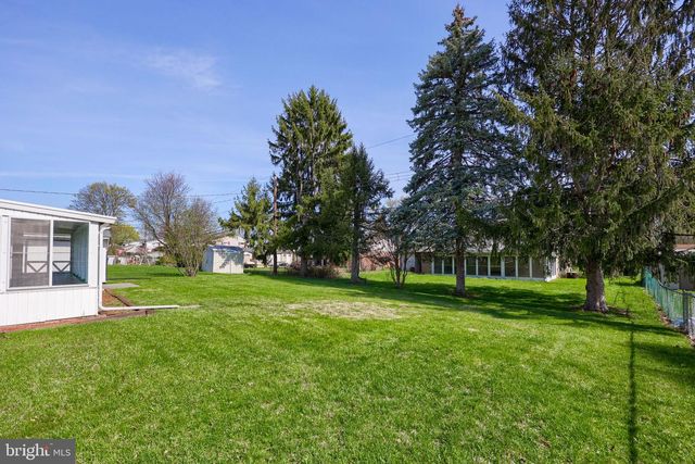 131 CAMBRIDGE DR, Mechanicsburg, PA 17055