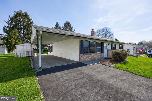 131 CAMBRIDGE DR, Mechanicsburg, PA 17055
