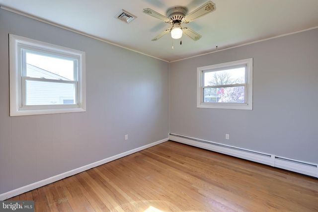 131 CAMBRIDGE DR, Mechanicsburg, PA 17055