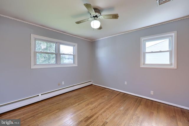 131 CAMBRIDGE DR, Mechanicsburg, PA 17055